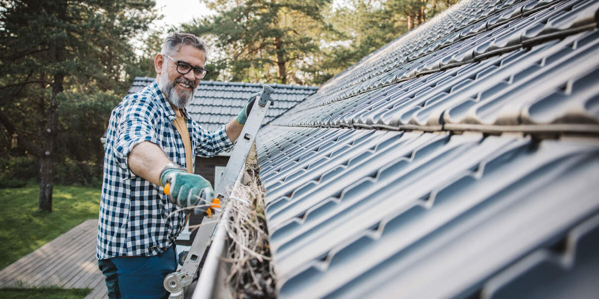 Simple Steps to Keep Your Gutters Clear Without Breaking the Bank