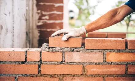 Why Builders Pay Attention to Wall Finish and Block Quality